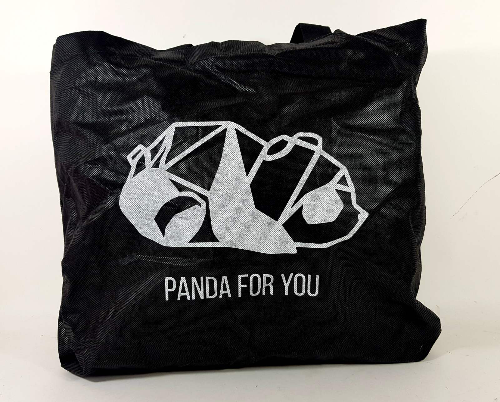 Сумка на блискавці чорний (спанбонд) 38х53 см з принтом