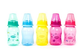 LI 132 Пляшка кольорова вигнута 125 мл з силіконовою соскою - 1 - smarttoys.com.ua