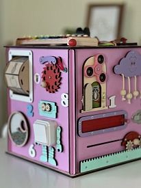 Бізікуб "Робот" 30х30х30 см рожевий - 17 - smarttoys.com.ua