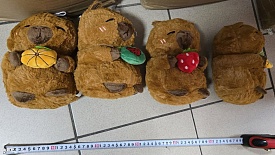 М'яка іграшка "Капібара", з фруктом в лапках 15см - 1 - smarttoys.com.ua