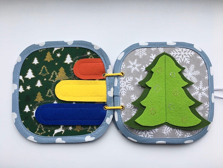 М'яка інтерактивна книжечка "Новий рік" 15*15 см (3 аркуша) - 2 - smarttoys.com.ua