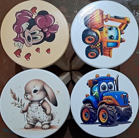 Стільчик дитячий, дерев'яний, висота 23 см - 1 - smarttoys.com.ua