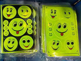 Світловідбиваючі наклейки великі * 20 * 100 - 1 - smarttoys.com.ua