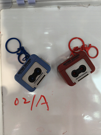 Брелок FG250718021H на сумку, магнітофон 5,5-4-2,5см,запис голосу,муз., 2 кольори, бат. пак. - 1 - smarttoys.com.ua