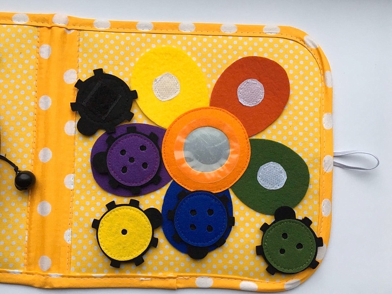 М'яка інтерактивна книжечка "Бедрик" 20*20 см, 2 аркуша - 3 - smarttoys.com.ua