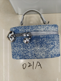 Сумочка FG250723021A 1 відділення, застібка-блискавка, коротка ручка, довга ручка, 2 кольори, - 1 - smarttoys.com.ua