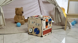 Бізікуб 23х23х23 см бежевий - 1 - smarttoys.com.ua