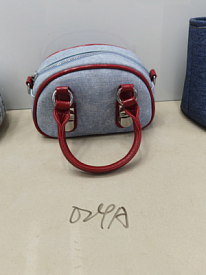 Сумочка FG250723024A 1 відділення,застібка-блискавка,1внутр.кишеня,2 короткі ручки,1довга ручка,кул. - 1 - smarttoys.com.ua