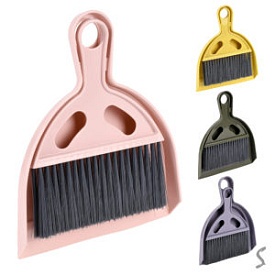 Совок з щіткою 20.5*17см WW00888-K - 1 - smarttoys.com.ua